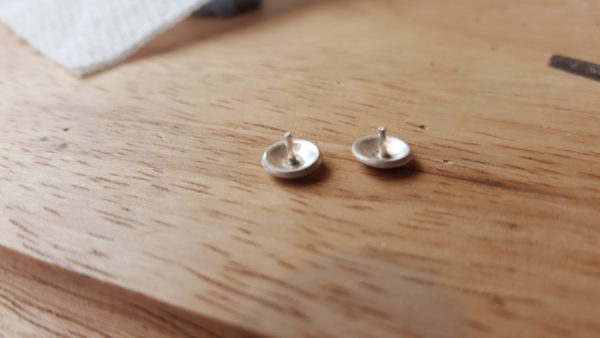 Pearl earrings process