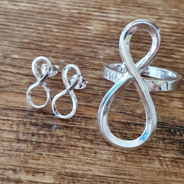 Infinity statement ring and earrings
