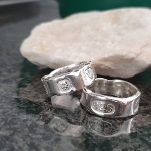 Hallmarked with a chipped marble effect