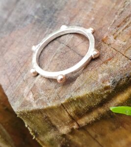 Rose gold studded ring