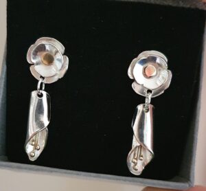 Poppy and lily earrings in silver and gold