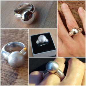 The Grand orb ring. A big ball balanced on a shank