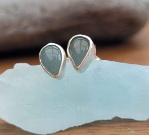 Aquamarine cabochon stud earrings