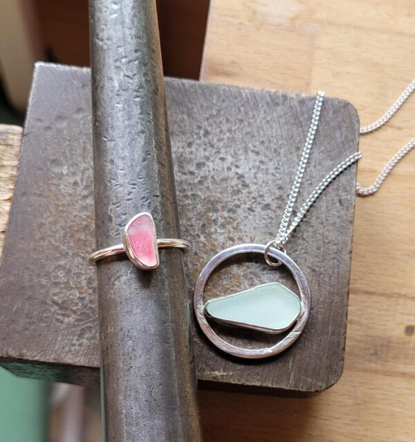 Seaglass jewellery made at my seaglass workshop.